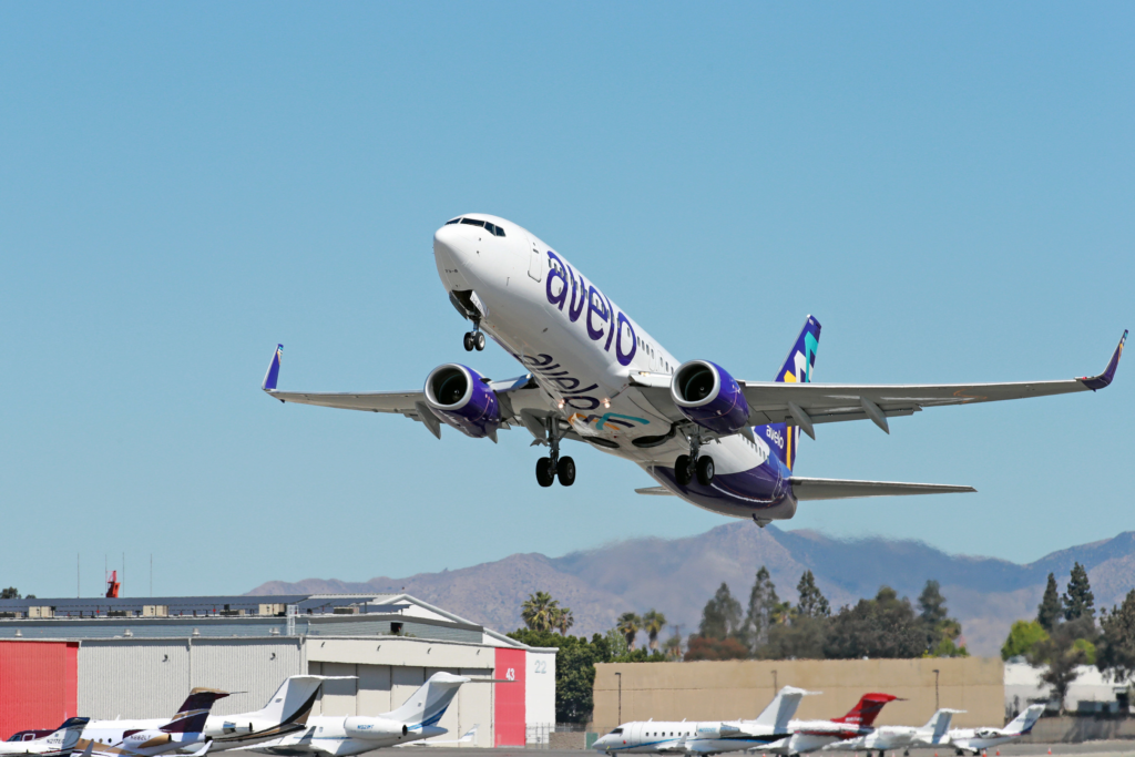HOUSTON- Avelo Airlines (XP) has made an announcement regarding an enhancement in pilot compensation, which now surpasses the rates offered by most regional carriers and a majority of ultra-low-cost carriers (ULCC). 