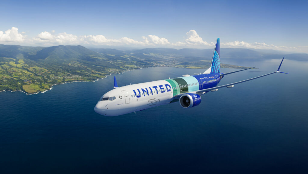 United Airlines Boeing 737-10