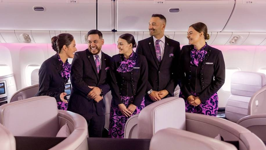 Air New Zealand (NZ) has acknowledged an error in attempting to charge Todd and Patricia Kerekes, two U.S. tourists, $13,000 to modify their flights after Patricia received a serious medical diagnosis.