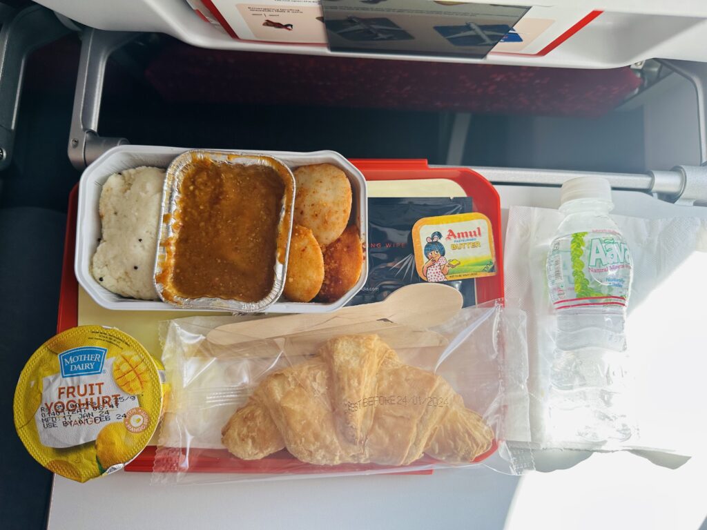 Recently, a passenger onboard the Indian FSC, Air India (AI) Bengaluru (BLR) to San Francisco (SFO) flight found a piece of a metal blade in the meal. Following this passenger shared the incident on social media and it went viral.