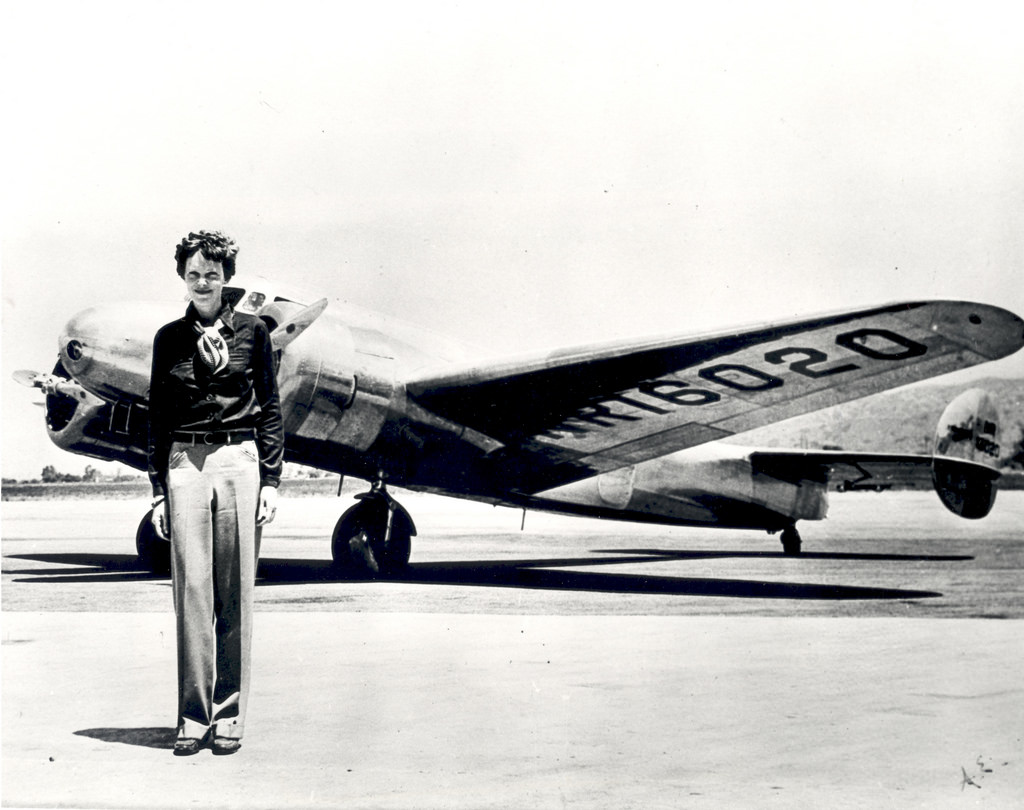 a skilled team of underwater archaeologists and experts in marine robotics have revealed a sonar image that could potentially solve the most significant modern mystery: the disappearance of Amelia Earhart with aircraft.