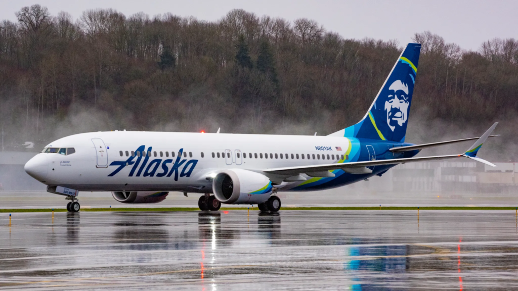 Alaska Airlines 737 MAX 8