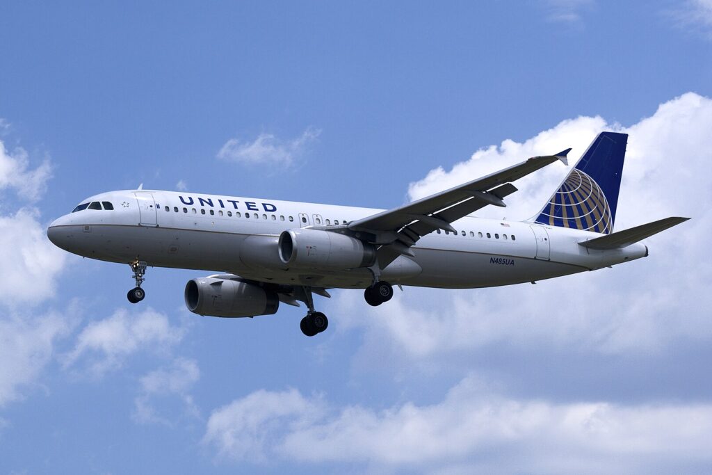 United Airlines (UA) flight originating from San Francisco (SFO) was compelled to execute an emergency landing in Los Angeles (LAX) on Friday evening due to complications with the aircraft's hydraulic system, as per airline authorities.