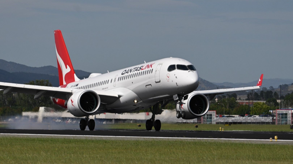 Qantas Launches Flights to Papua New Guinea with 737