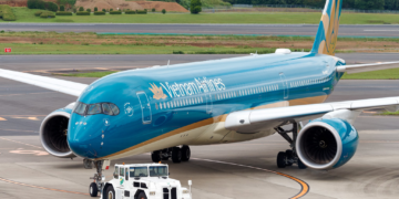 Vietnam Airlines Airbus A350 Taxi