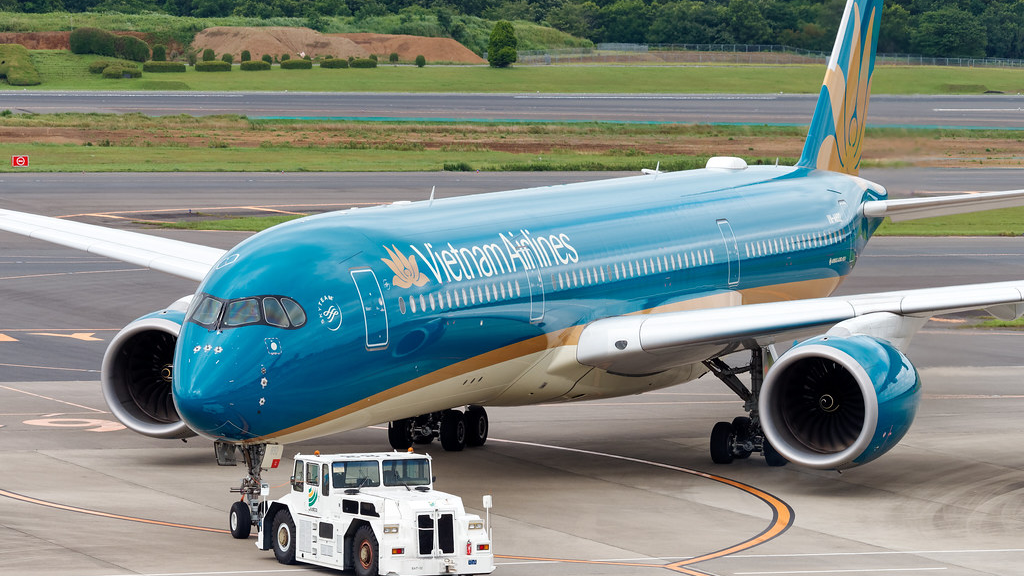 Vietnam Airlines (VN) has announced the commencement of commercial flights with the state-of-the-art Airbus A350 aircraft, facilitating connections between New Delhi (DEL) and Vietnam's Hanoi (HAN) and Ho Chi Minh City (SGN) starting May 15, 2024.