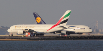 Lufthansa A380 Experienced Wake Turbulence After Emirates A380 Takeoff from LAX