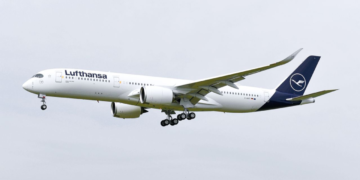 First scheduled flight with Lufthansa Allegris on board takes off