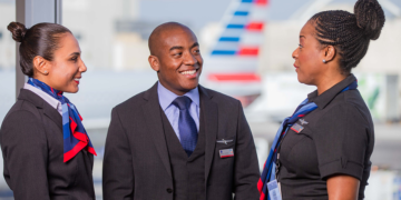 American Airlines Accuses Flight Attendant for Profiting from Delays