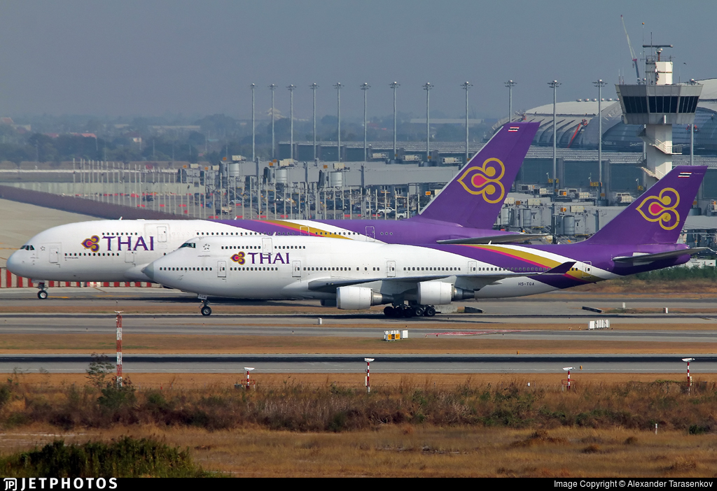 Thai Airways Boeing 747 and Airbus A380