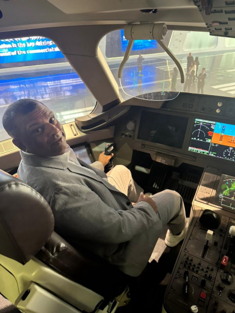 AirAsia CEO Tony Fernandes Praises COMAC Strategy During China Visit | Exclusive