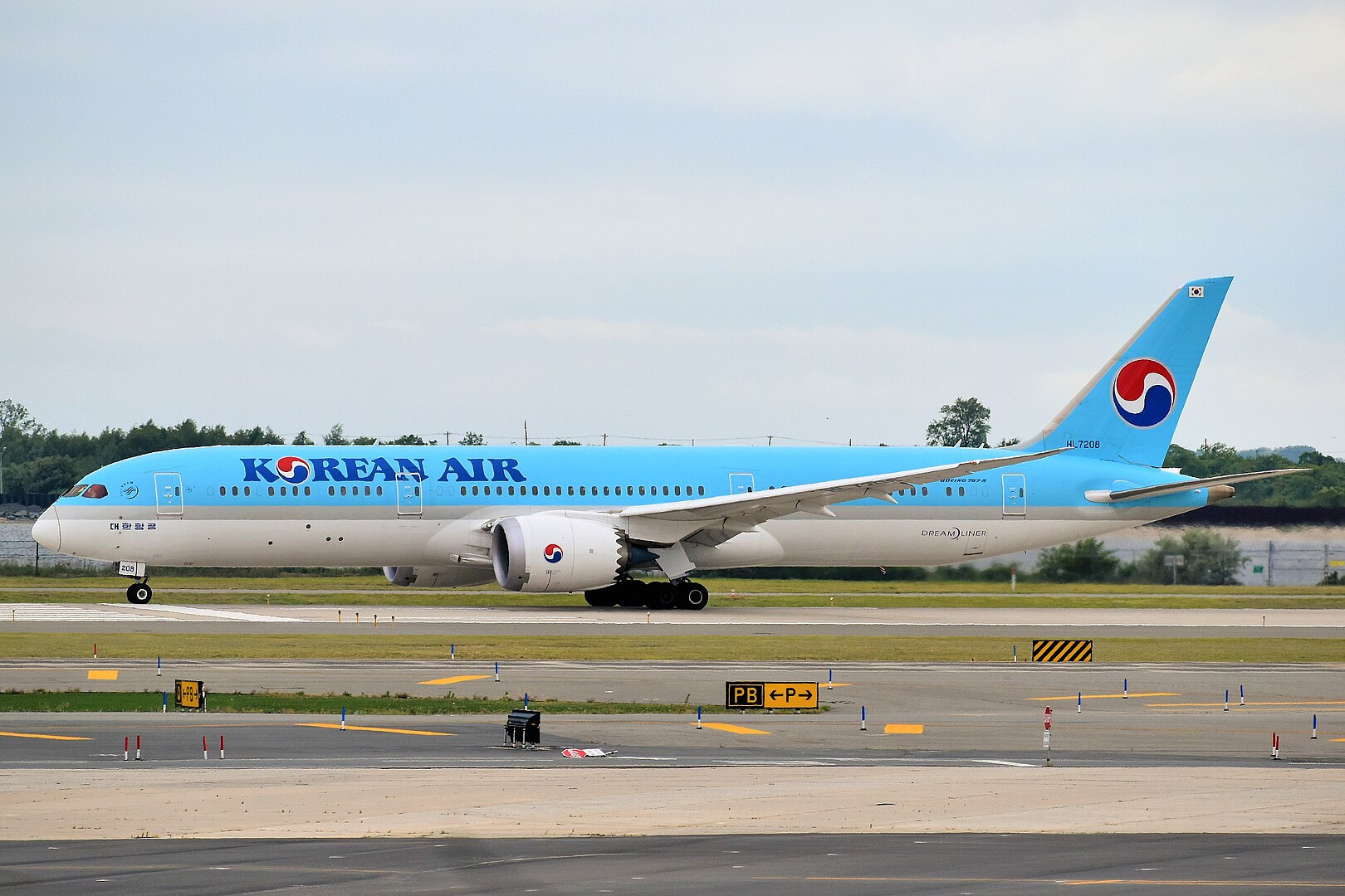 Korean Air Deploys Boeing 787-10 on Seoul-Vancouver Route