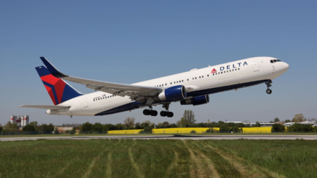 Delta Debuts Premium Select on New York-Los Angeles Flight