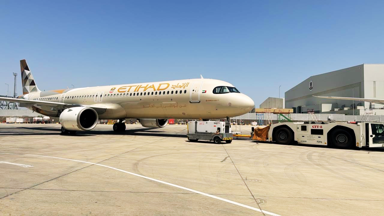 Etihad Showcase New 20th Anniversary Livery On Airbus A321neo