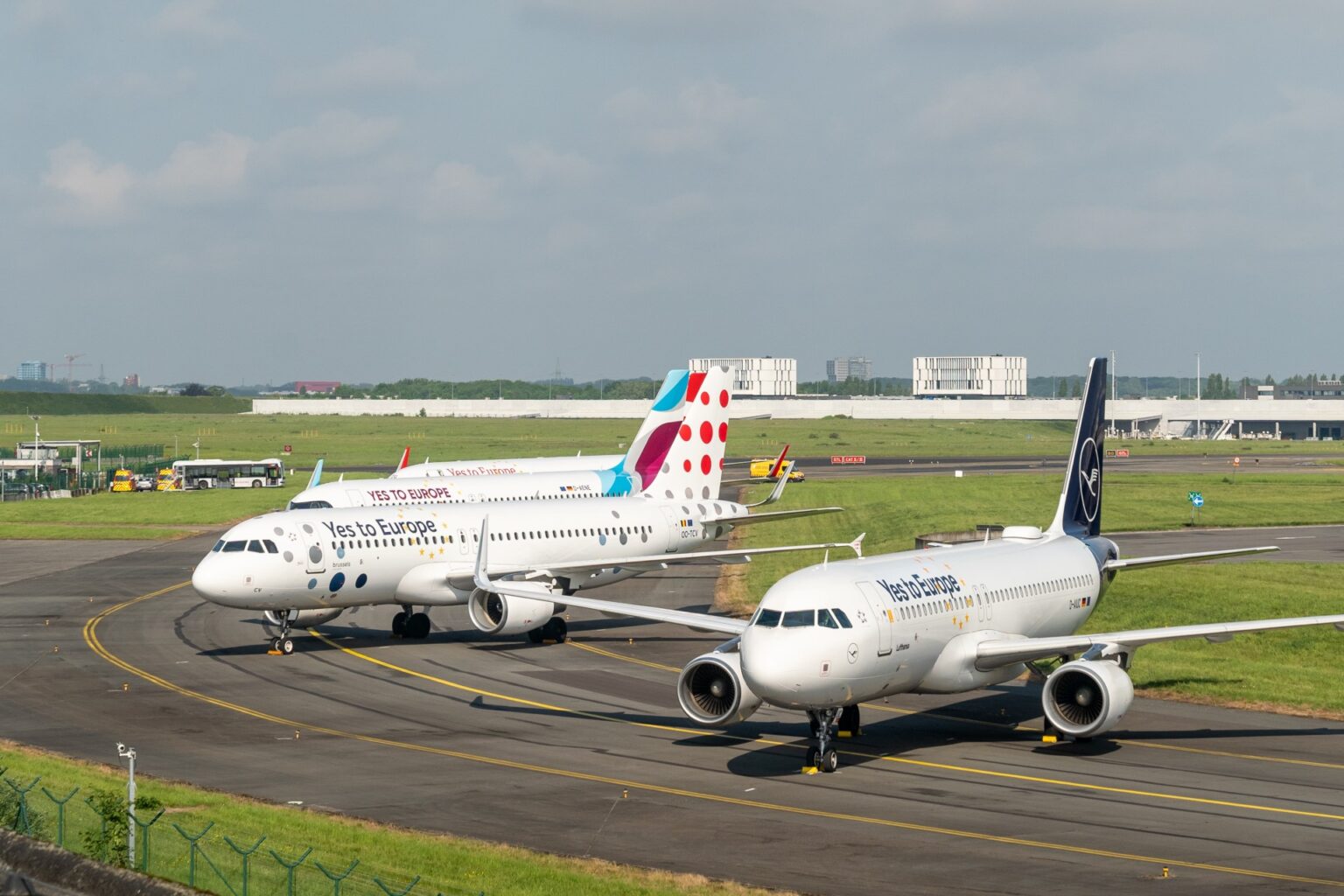 Lufthansa CEO Concerned over Ryanair and Eurowings German Flight Cuts ...