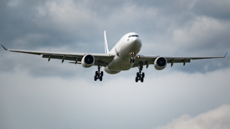 Singapore Turbulence: let’s see the Most Turbulent Flight Routes in the World