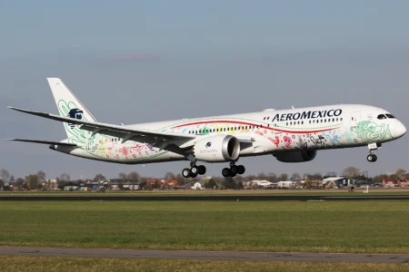 Mexico’s Leader Chooses Economy Over Business Class for Europe Visit
