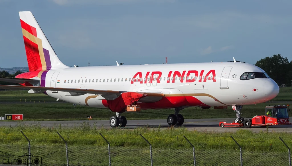 Air India A320 in New Livery