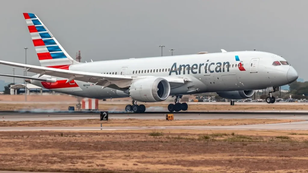 American Airlines and Aer Lingus (EI) have a codeshare agreement that helps Irish passengers book a flight to American destinations hassle-free.
