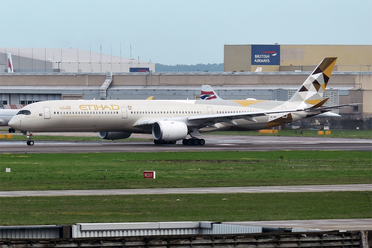 Etihad Deploys A350 with Business Class Suites to Sydney