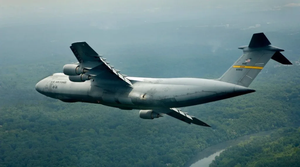 lockheed martin c-5 galaxy 