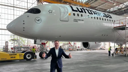 Lufthansa CEO Addresses Flynet Issue Onboard New A350 with Allegris | Exclusive