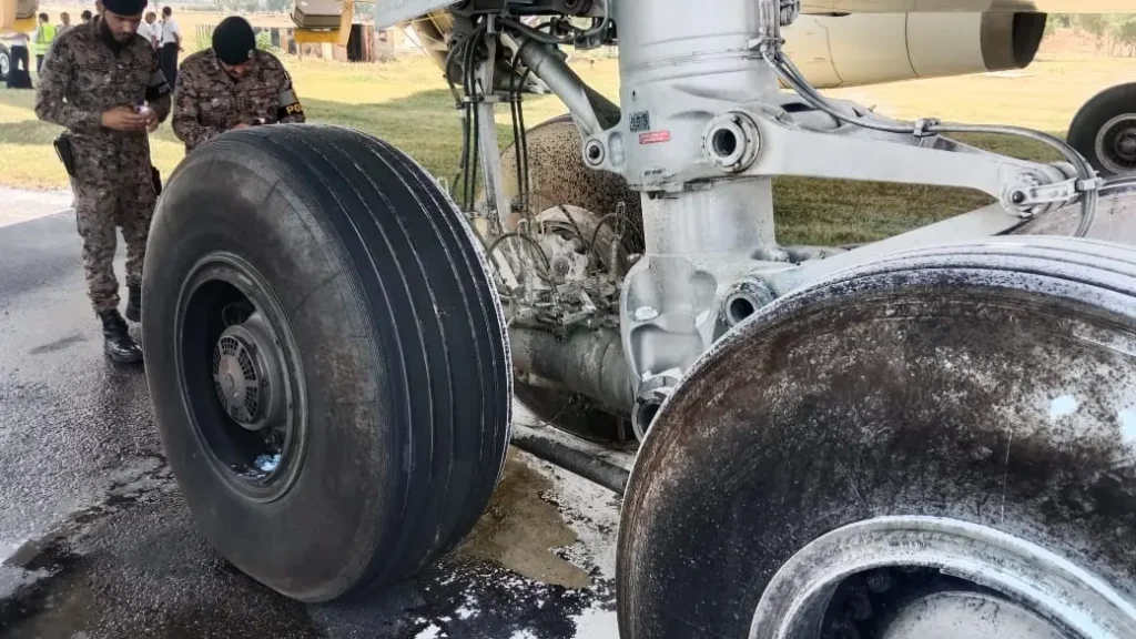 Saudia Airlines A330 Operating Riyadh-Peshawar Flight Catches Fire