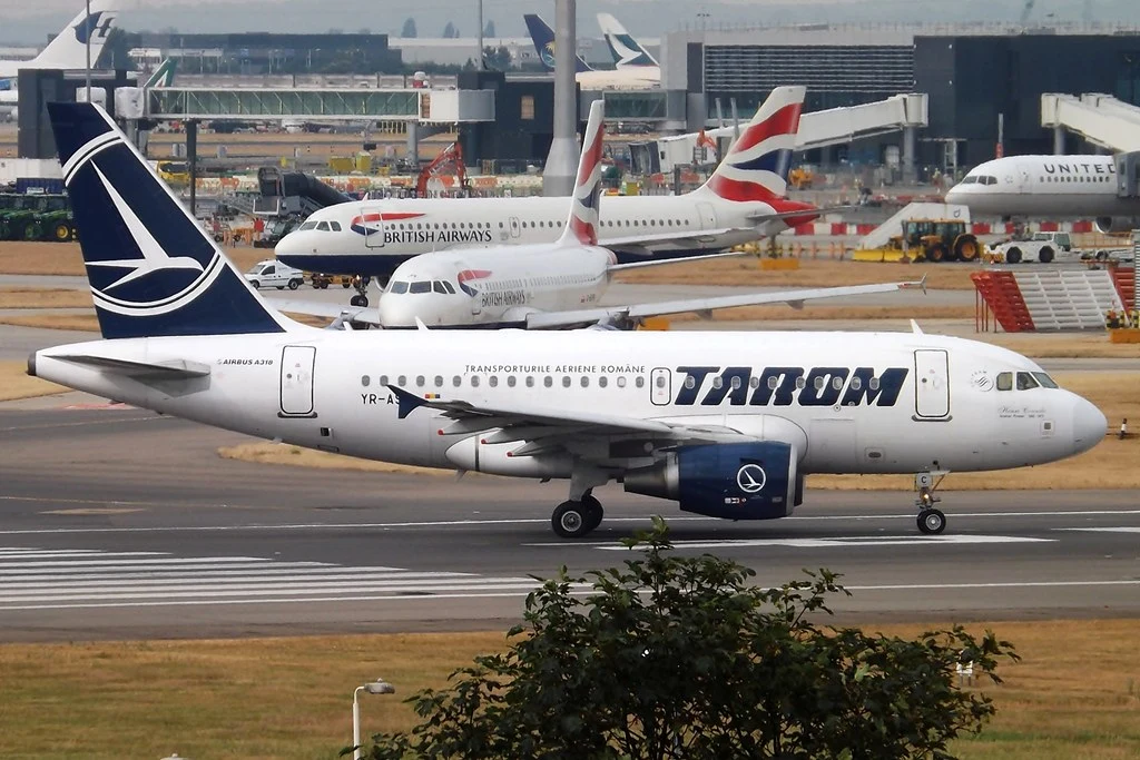 YR-ASC A318 Tarom