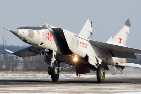 Top 10 Fastest Fighter Jets in the World Currently Flying