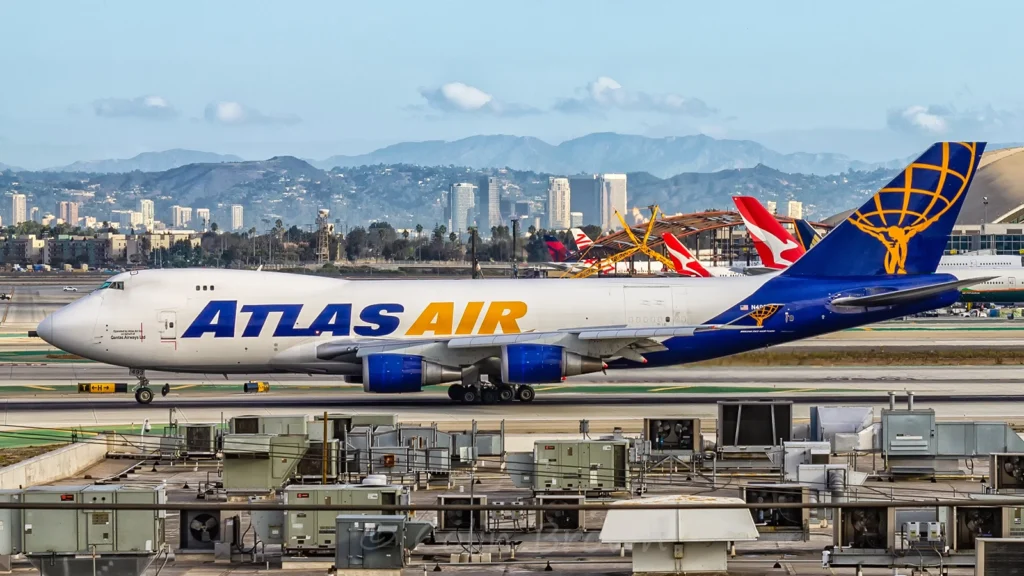 Narita Airport (NRT) in Tokyo encountered two separate Boeing 747 incidents involving Atlas Air (5Y) and Silk Way West Airlines (7L).