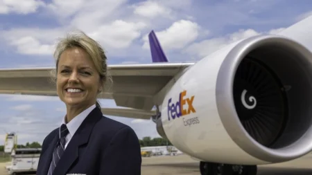 FedEx Airlines Pilot Salary 2024: How Much First Officer and Captain Makes?