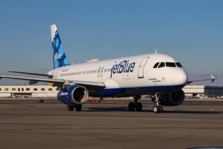 After American, JetBlue A320 Engine Hit by Luggage Container at Chicago