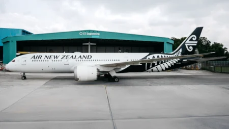 Air New Zealand Begins 787 Retrofit as First Aircraft Lands in Singapore