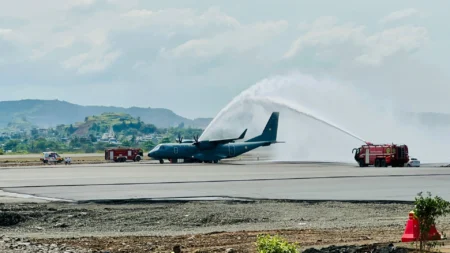 First IAF Plane Lands at New Navi Mumbai Interational Airport | Exclusive Report