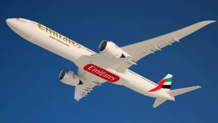 Emirates Wants Larger Boeing 777X Variant While Refusing Early 777-9s