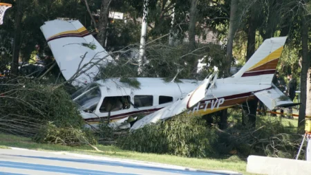Qantas Pilot Dies in A Sydney Cessna Plane Collision