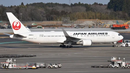 Japan Airlines President Takes Pay Cut After Crew Alcohol Cover-Up