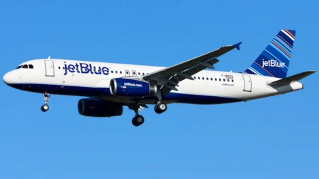 At Least 15 Injured as JetBlue Flight Drops Altitude, Emergency Landing at Tampa