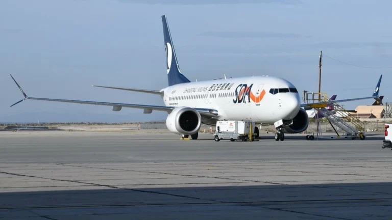 Shandong Airlines Boeing 737 MAX