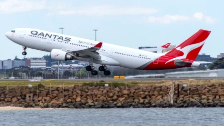 Qantas to Resume Flight from Melbourne to Busiest Airport of India