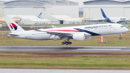 Malaysia Airlines A350 Pilots Makes Emergency U-Turn to Paris
