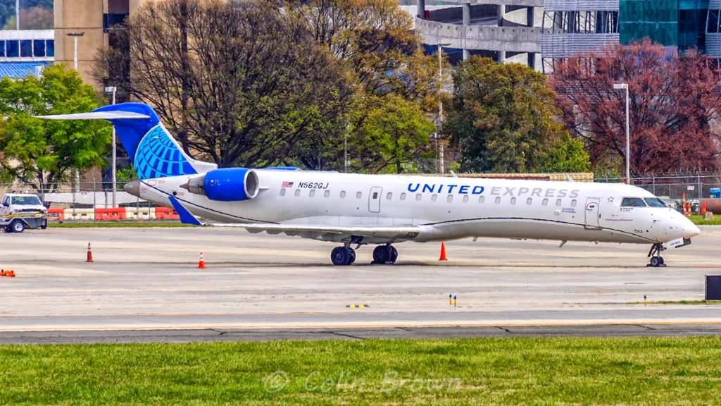 United Flight Delayed; Pete Buttigieg Served Food to Passengers