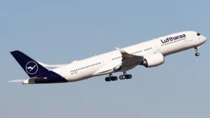 Lufthansa Munich to Beijing Flight with A350 Makes U-Turn