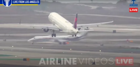 Delta Airbus A321 Avoids Collision with Private Jet at Los Angeles