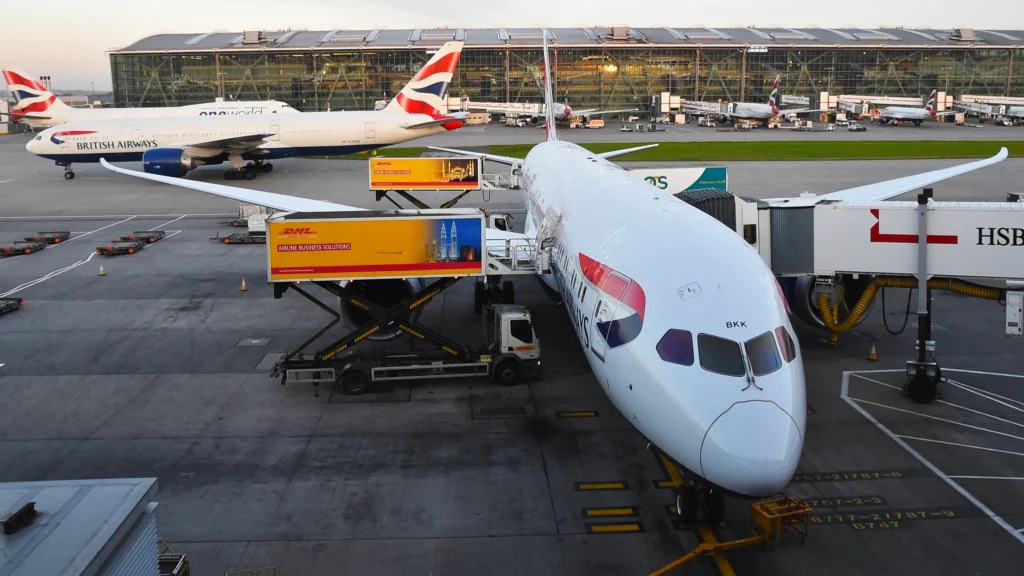 British Airways (BA) has decided to suspend another long-haul route following the Boeing 787 Dreamliner issues, this time it is the London Heathrow (LHR) to Abu Dhabi (AUH) flight.