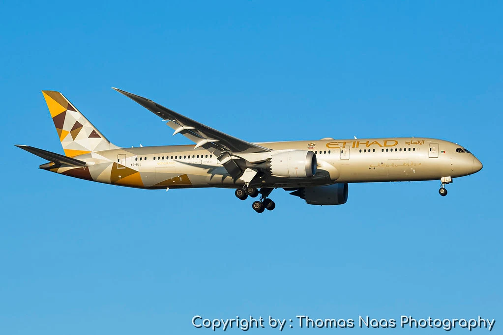 Condor (DE) and Etihad Airways (EY) have expanded their strategic partnership with a new interline growth phase that includes a fresh Abu Dhabi (AUH)–Bangkok (BKK) route and an enhanced frequent flyer cooperation.
