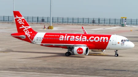 AirAsia Passenger Refuses Passport Request After Dispute Over Credit Card Transaction
