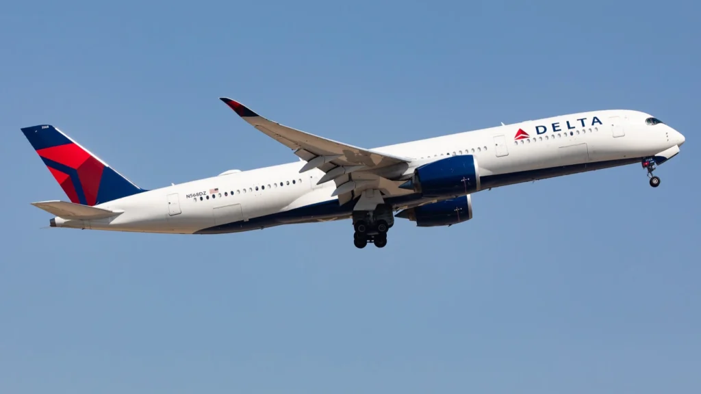 An investigation has begun after a man allegedly attacked another passenger on Delta Air Lines (DL) flight DL501 from Atlanta (ATL) to Los Angeles (LAX).