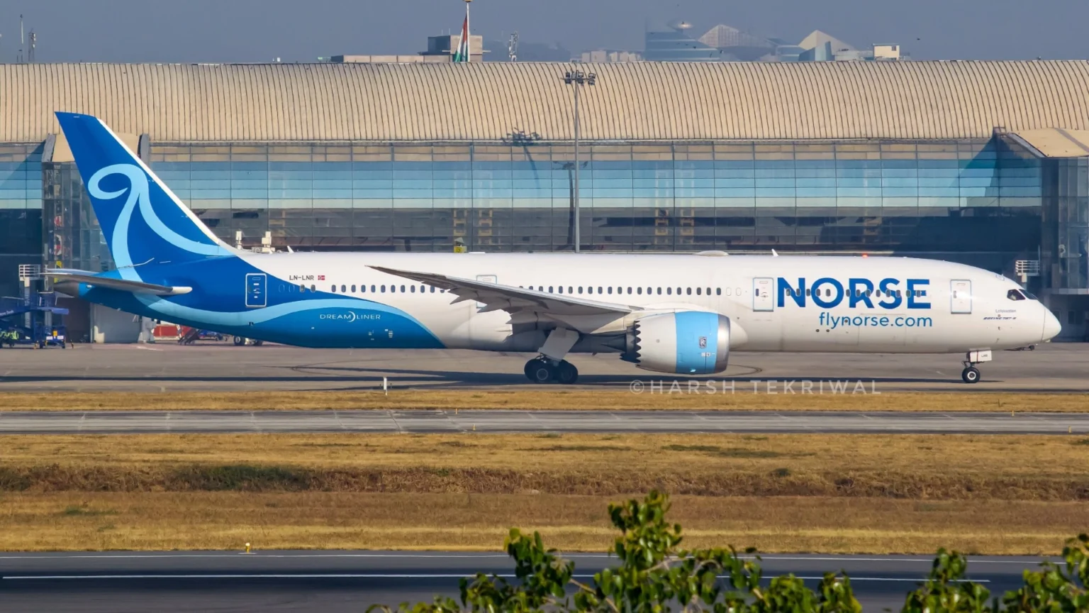 IndiGo Boeing 787 Pilots Makes Emergency Landing at London Heathrow