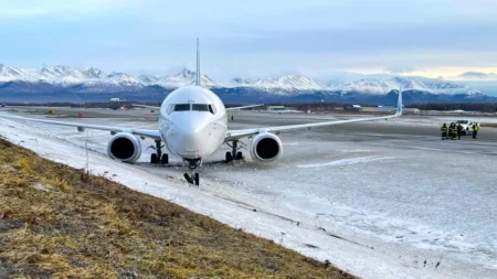 Alaska Airlines Boeing 737 Damaged While Taxing by Mechanics